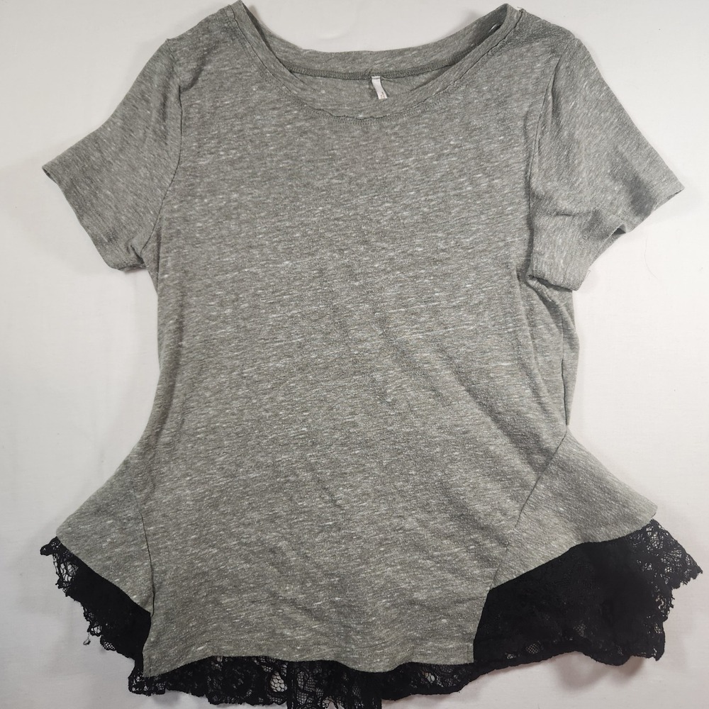 Free People‎ Heather Gray Lace Trim Peplum Top Short Sleeve Size S whimsigoth